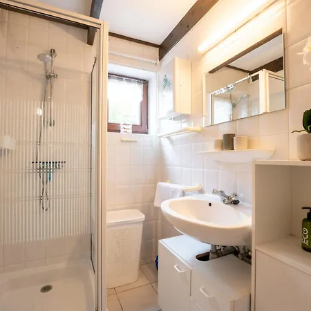 度假居 Zeewind 198 With Parking By Interhome 布列登