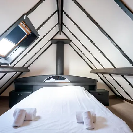 Zeewind 198 With Parking By Interhome *